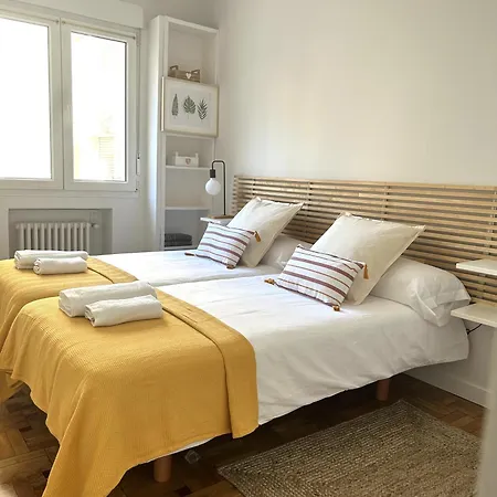 Apartment Paseo Del Muro